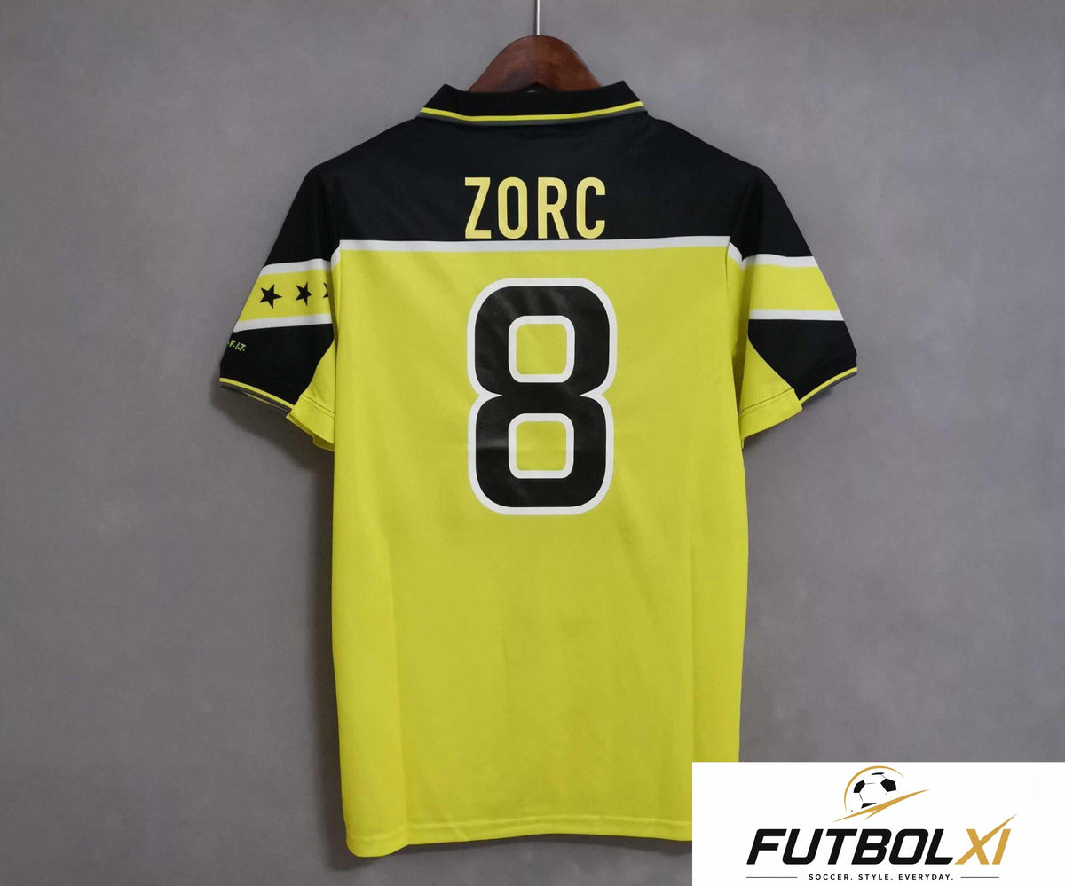 b721dc8100ab45f90a62e7ed.jpg