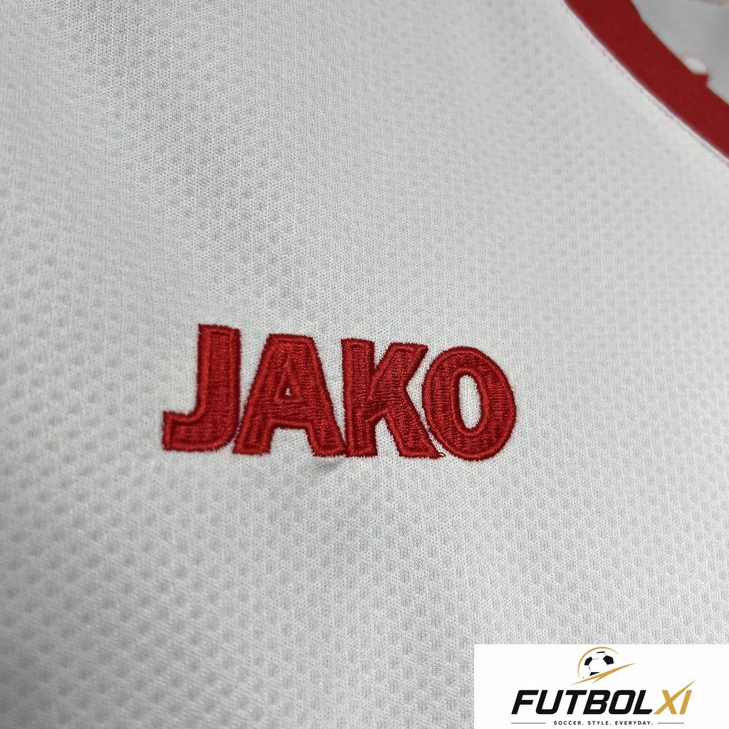 186056ce2da546c2.jpg